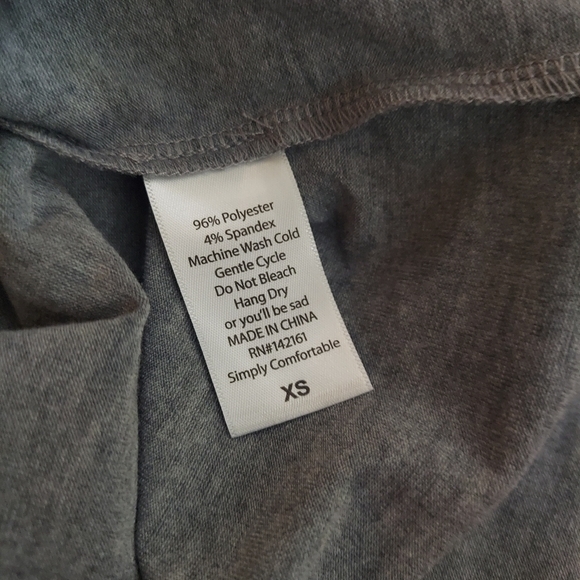 LuLaRoe Randy Tee 3/4 Sleeve Raglan grey red blue size XS - Picture 4 of 5